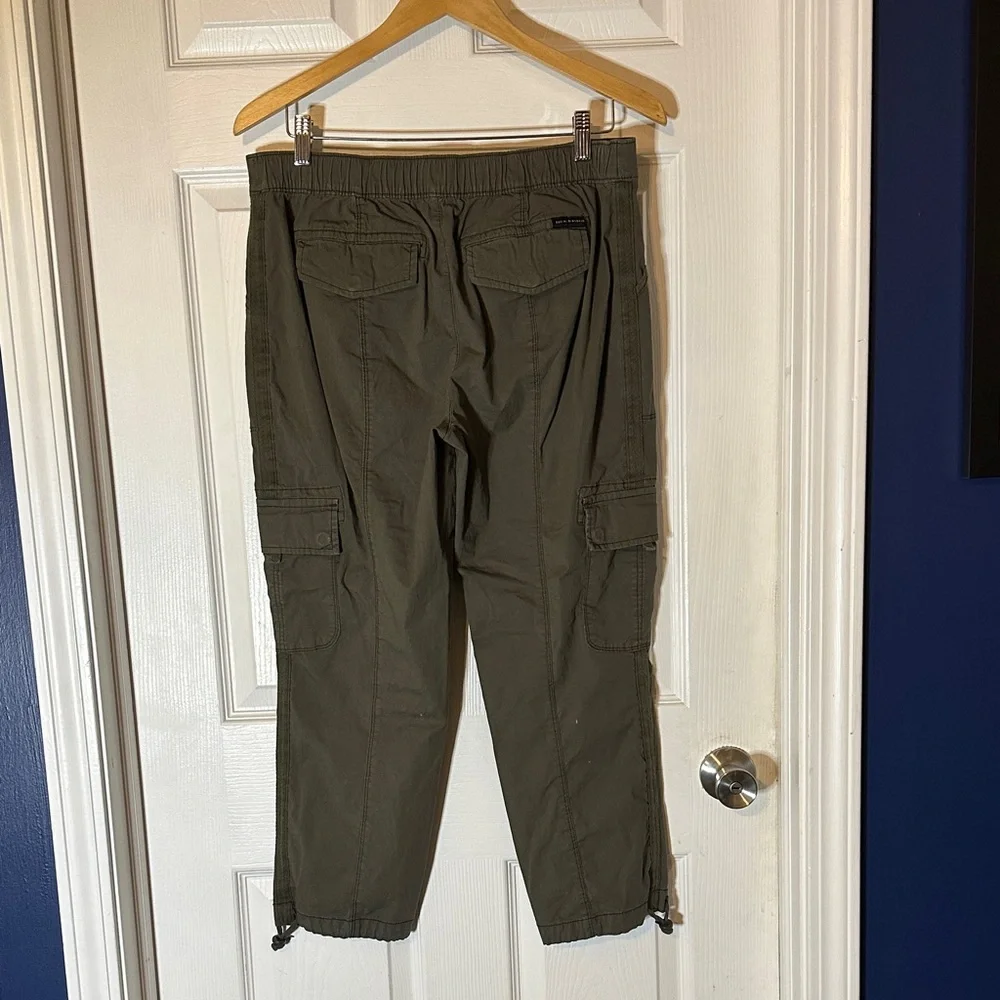 Sanctuary Women's Olive Cargo Pants‎ - Picture 4 of 4